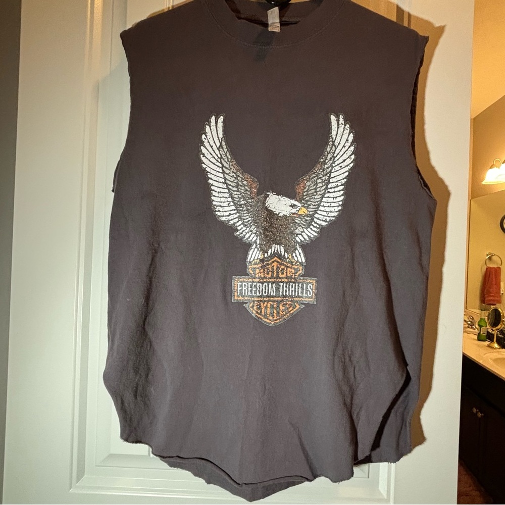 Freedom Thrills T-shirt